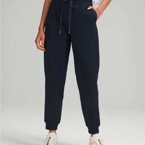 Lululemon Scuba High Rise Jogger